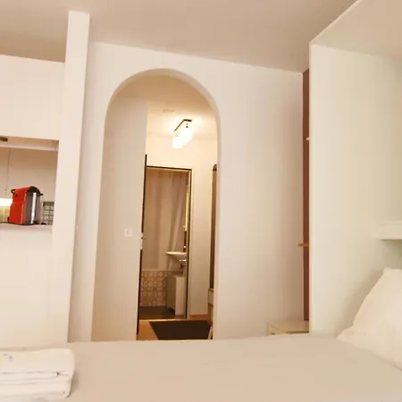 Appartement Lorez 5a By